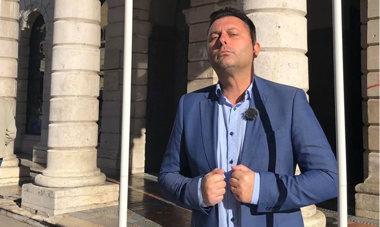 Komičar koji se fotkao u tangama objavio kandidaturu za predsjednika Hrvatske