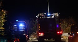 Nesreća kod Makarske, vatrogasci iz auta izvlačili prikliještenu osobu