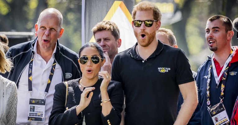 Glumica napala Meghan i Harryja zbog fotki tješenja žrtvi u LA-u: "Oni su turisti"