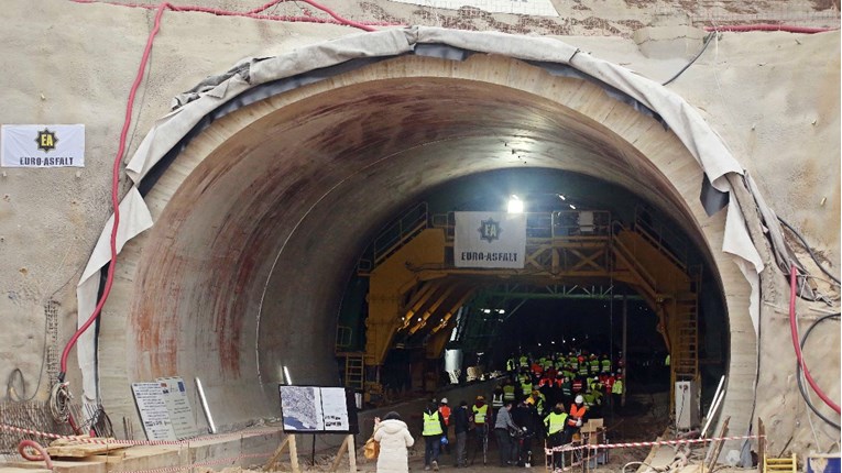 Probijen tunel Podmurvice na novoj spojnici riječke luke i obilaznice