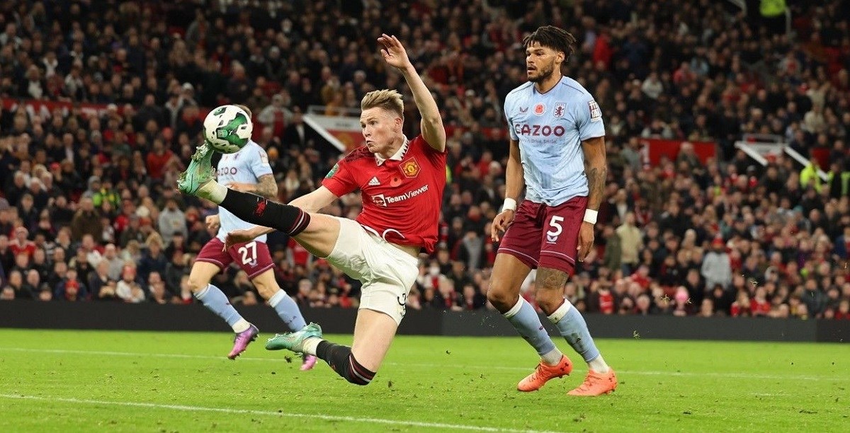 Manchester United dva puta gubio i onda izbacio Aston Villu iz Liga kupa