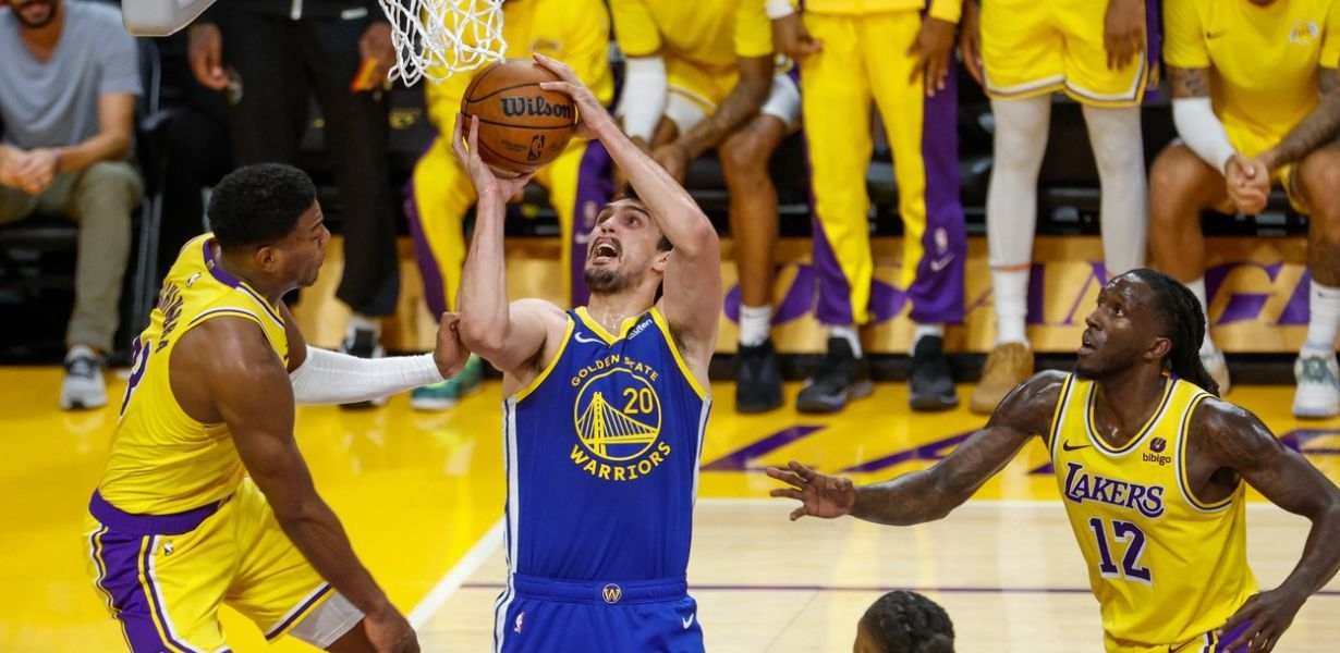 Dario Šarić opet se iskazao u novoj momčadi u pobjedi nad Lakersima