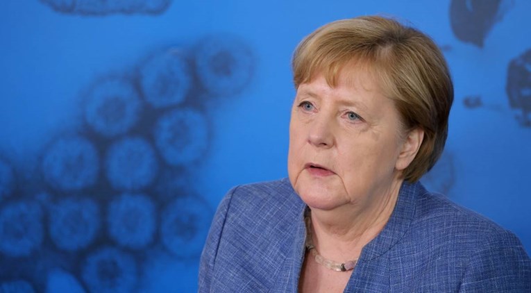 Merkel o obaveznom cijepljenju medicinskih djelatnika: "Nećemo ići putem Francuske"