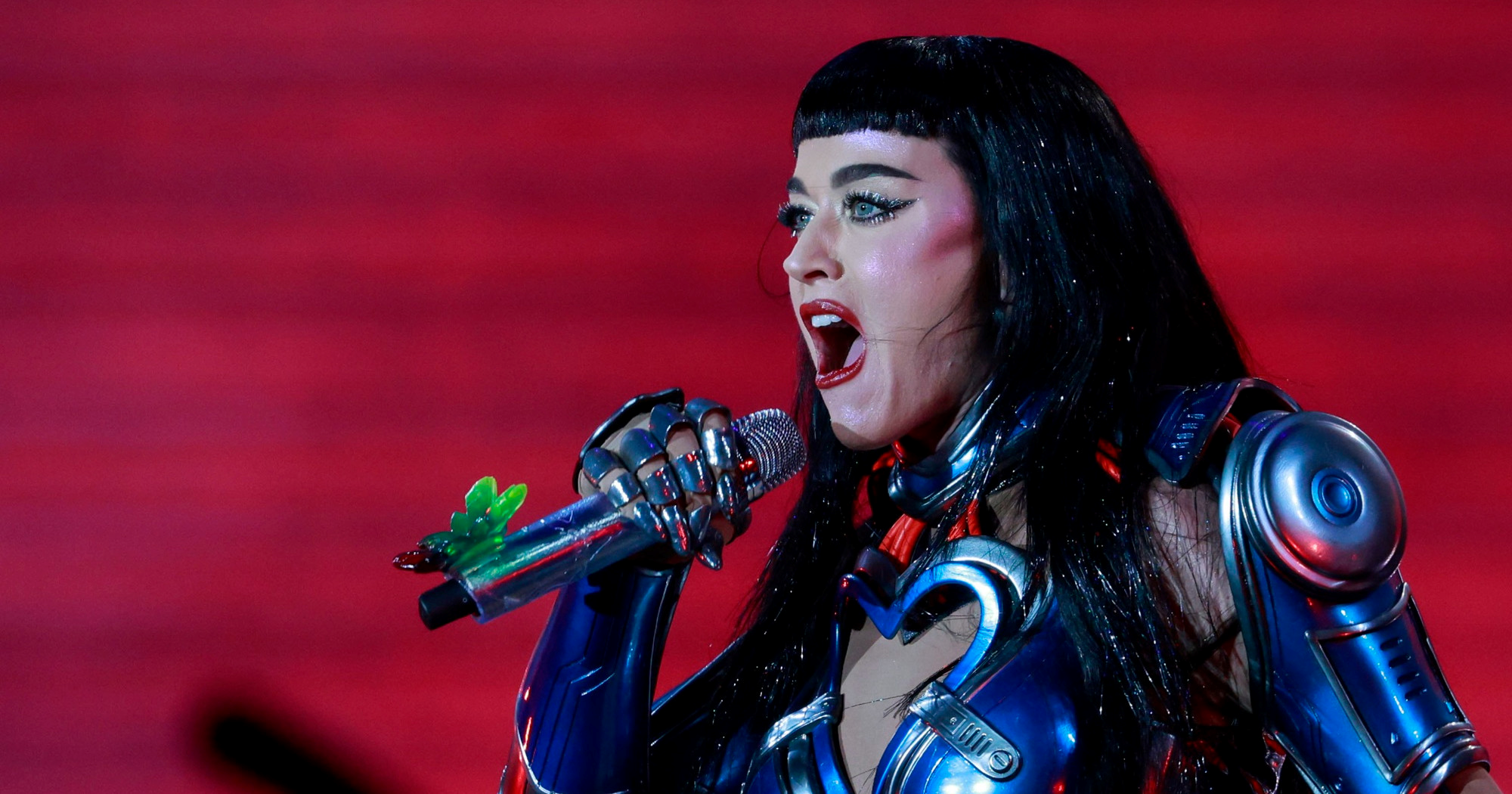 Katy Perry traži gotovo 5 milijuna dolara odštete od 85-godišnjeg veterana