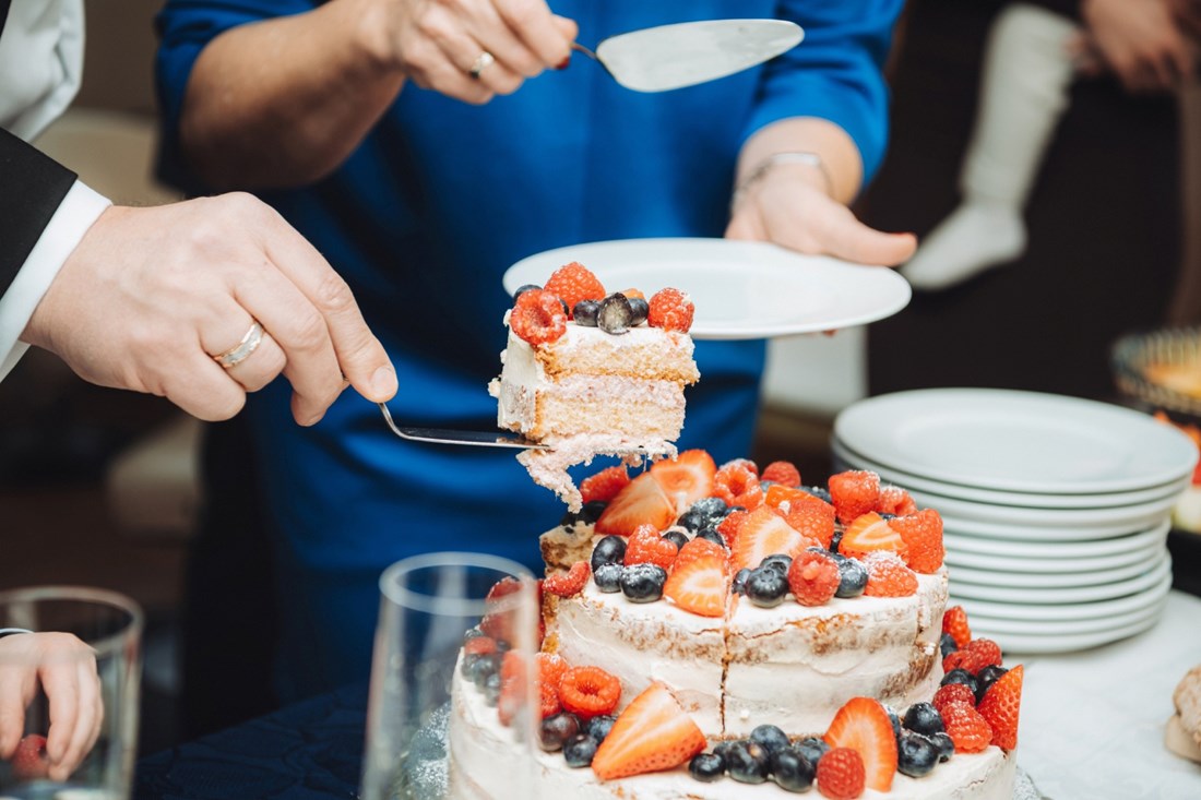 Restorani traže račun za tortu koju donesete? Evo zašto to nije pretjerivanje