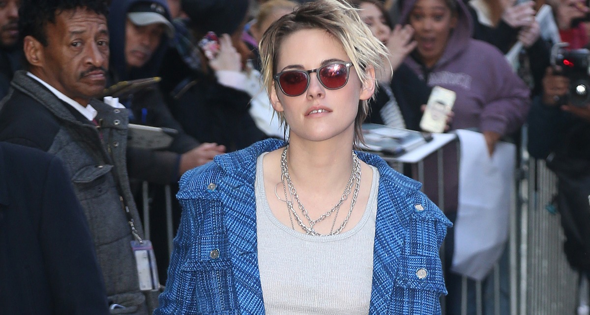 Kristen Stewart izgleda kao prava frajerica i u tipičnom damskom izdanju