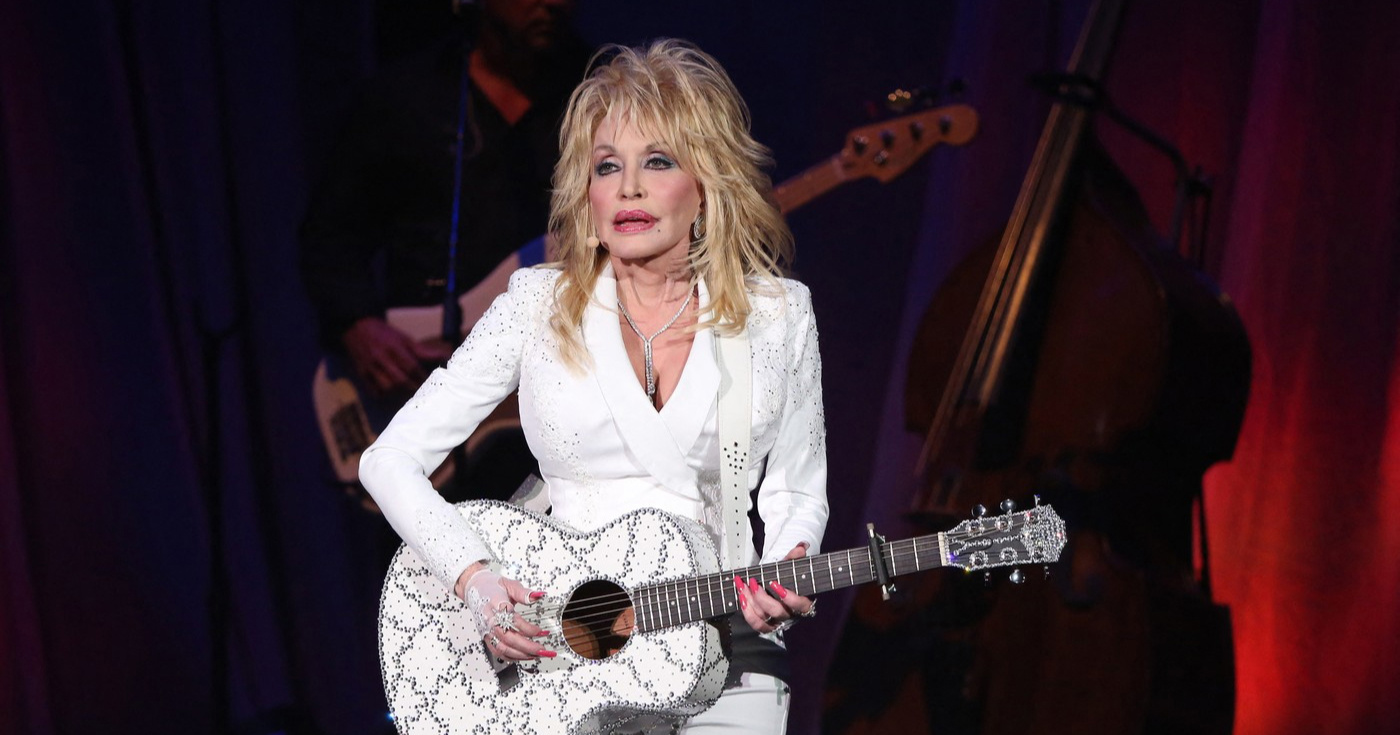 Dolly Parton ostavila je tajnu pjesmu koja će biti objavljena 2045.