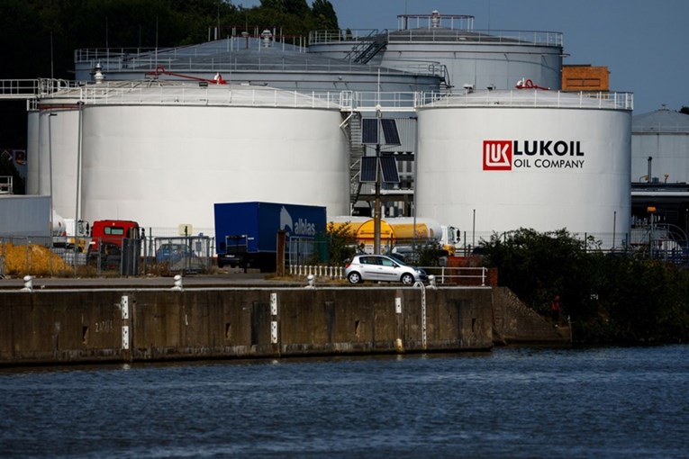 Lukoil se rješava rafinerija zbog američkih sankcija. Zainteresirano više kupaca