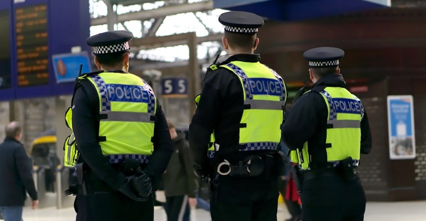 Dva policajca izbodena nožem u središtu Londona. Preživjeli su, napadač uhićen