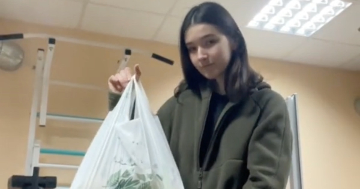 Tinejdžerica iz Ukrajine pokazala kako njezina obitelj kuha i što jede u skloništu