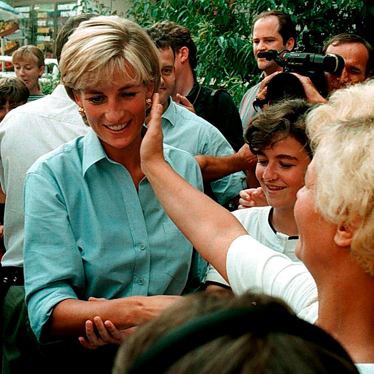 Prošlo je 27 godina od smrti princeze Diane: Kobna nesreća pod velom tajni
