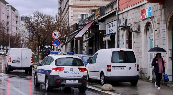 Mladić (22) ubijen u Splitu. Napala ga trojica braće, jedan otišao po nož i izbo ga
