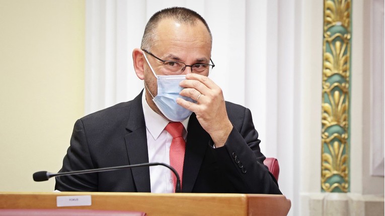 Zekanović: Vječna oporba me pokušava prikazati HDZ-ovim žetončićem