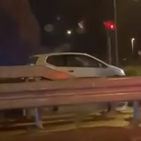 Opet je netko kroz Kaštela vozio u suprotnom smjeru. Radi li se o istom vozaču?