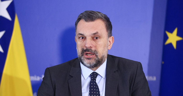 Šef diplomacije BiH: Kriza će se riješiti Dodikovim uhićenjem ili bijegom