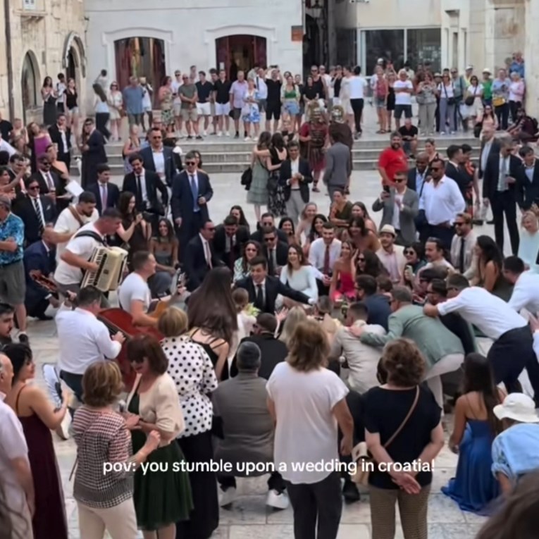 Turistkinja podijelila video splitske svadbe, mnogim Hrvatima se nije svidio