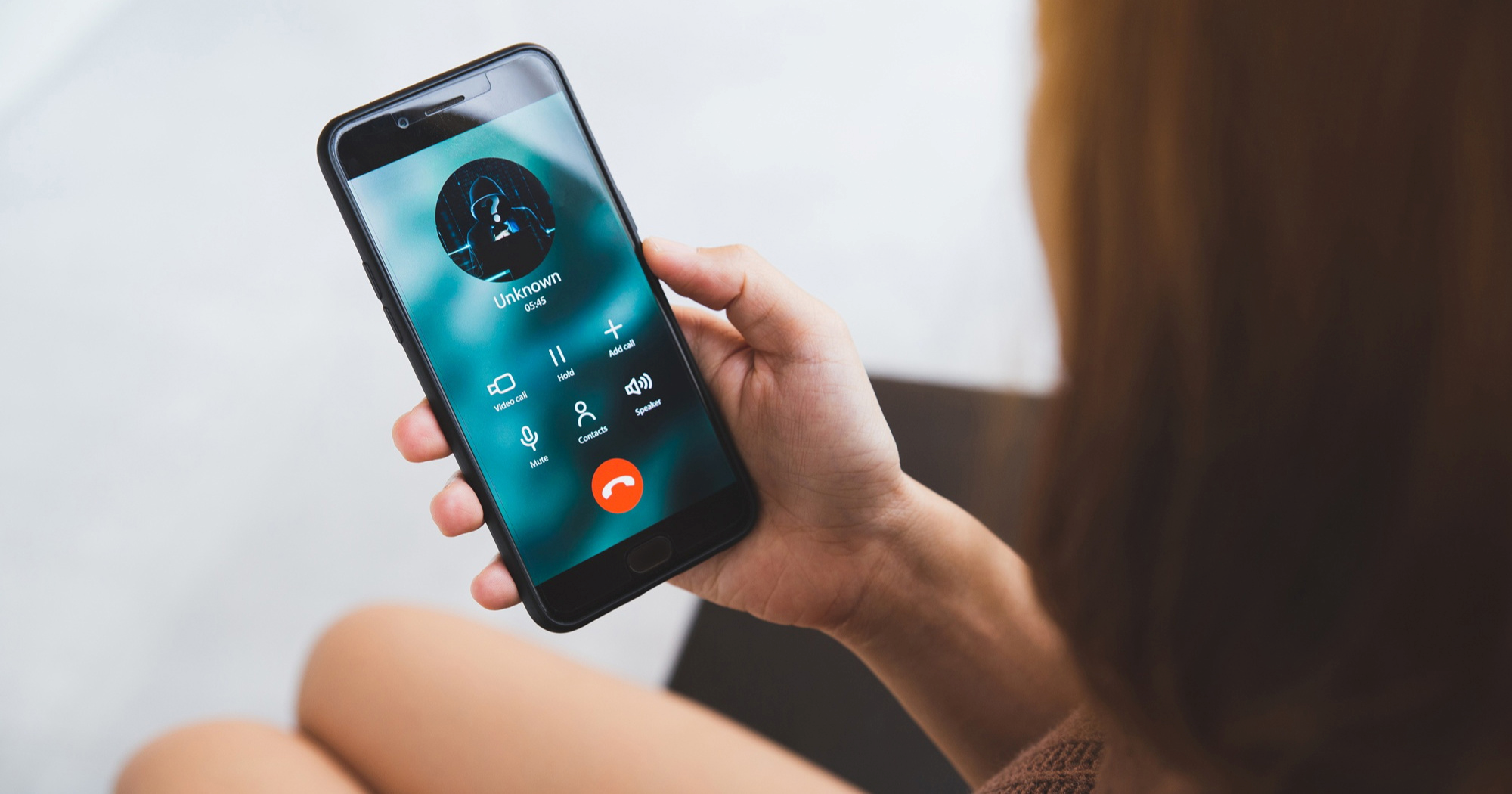 Širi se nova AI prevara: Poziv zbog kojeg biste mogli ostati bez svega na računu