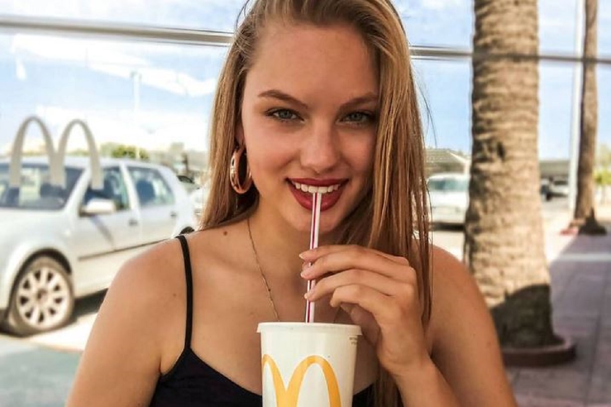 Bivši djelatnik McDonald'sa: Evo zašto su slamke toliko dugačke