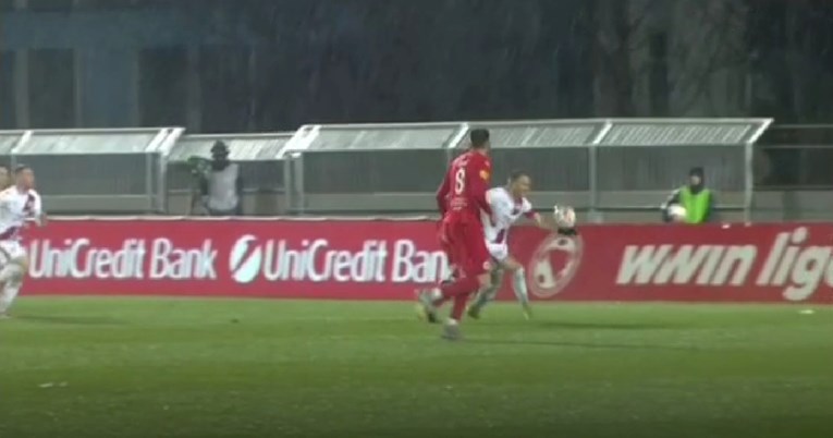 Cirkus u BiH nakon derbija zbog kontroverzne sudačke odluke. Pogledajte je