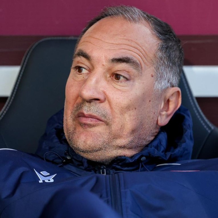 Debakl Štimca. Navijači prekinuli utakmicu, Zrinjski izgubio od najgore momčadi lige