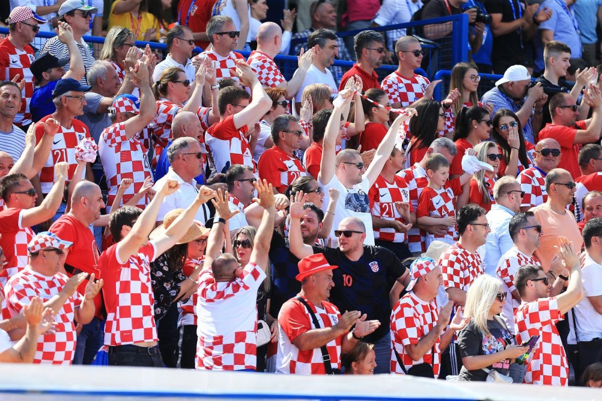 HNS: Oduzimat ćemo ulaznice kupljene na crnom tržištu