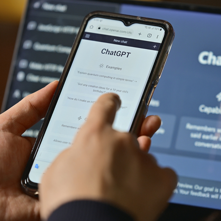 ChatGPT u kvaru - korisnici diljem svijeta prijavljuju probleme s pristupom