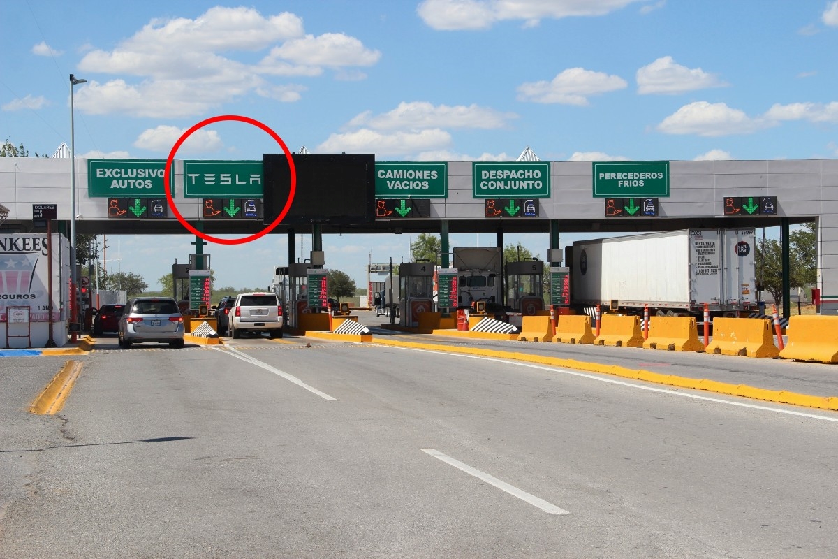 Bez gužve na granici: Tesla ima svoju voznu traku za prelazak granice