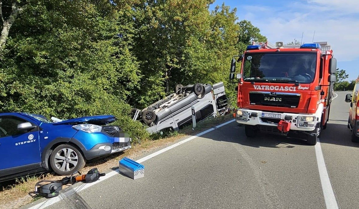 FOTO Sudarili se kamper i auto na Krku. Čeh poginuo, Talijan iz kampera uhićen