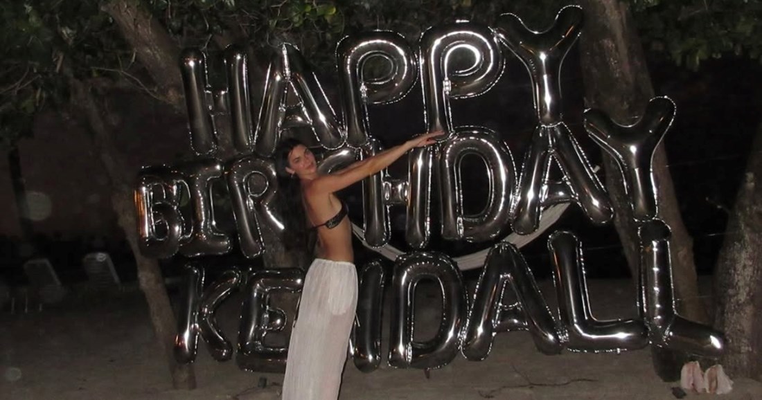 Kendall Jenner na 30. rođendan pozirala potpuno gola