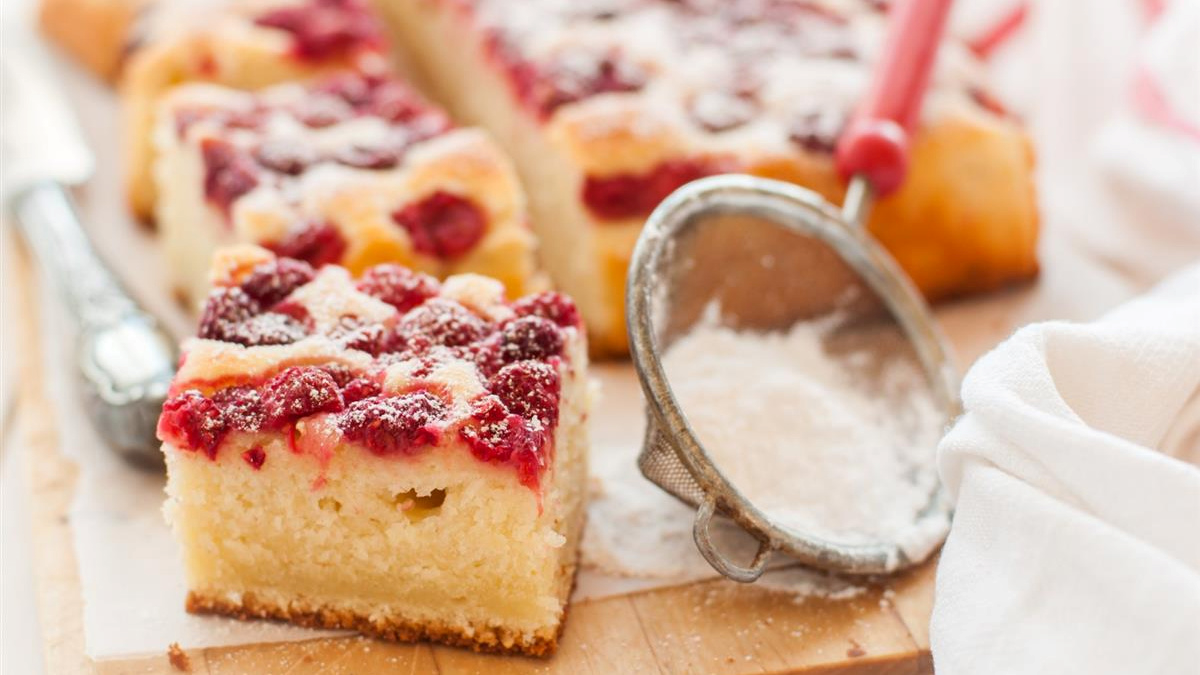 Brz i jednostavan kolač s malinama koji radimo već ovo popodne