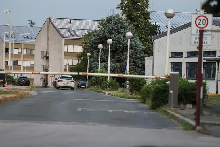 Srpski haker uhićen u Zagrebu. U pritvoru ga pokušao zadaviti Hrvat