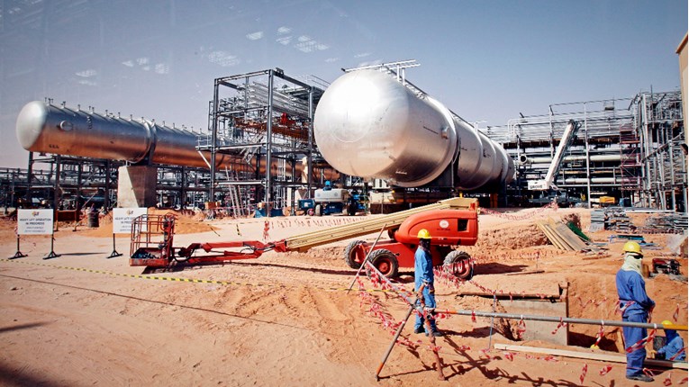 Vijesti o eksploziji u Saudijskoj Arabiji podigle cijene nafte iznad 56 dolara