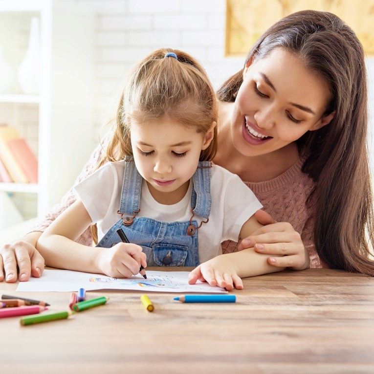 Kako izgraditi djetetovo samopouzdanje bez pretjeranog hvaljenja