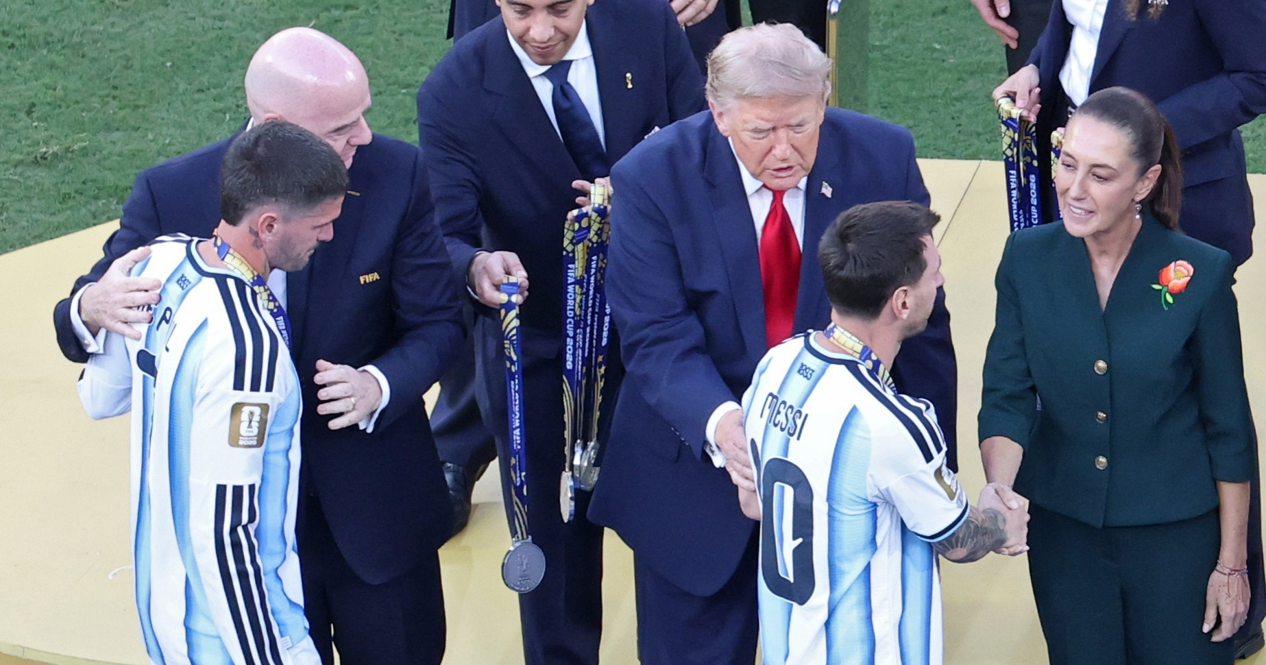Analitičar govora tijela tvrdi da je susret Messija i Trumpa bio cringe 😬