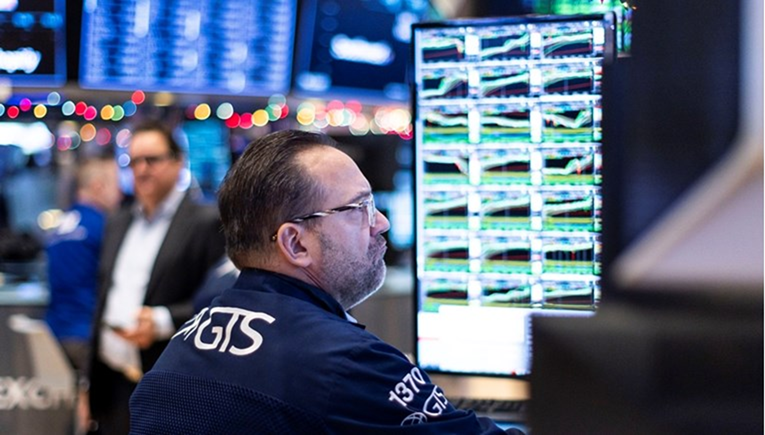 Wall Street porastao, kompanije zaradile više od očekivanja
