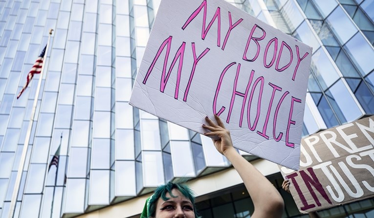 Žene u Mađarskoj će tjerati da slušaju otkucaje srca fetusa prije pobačaja