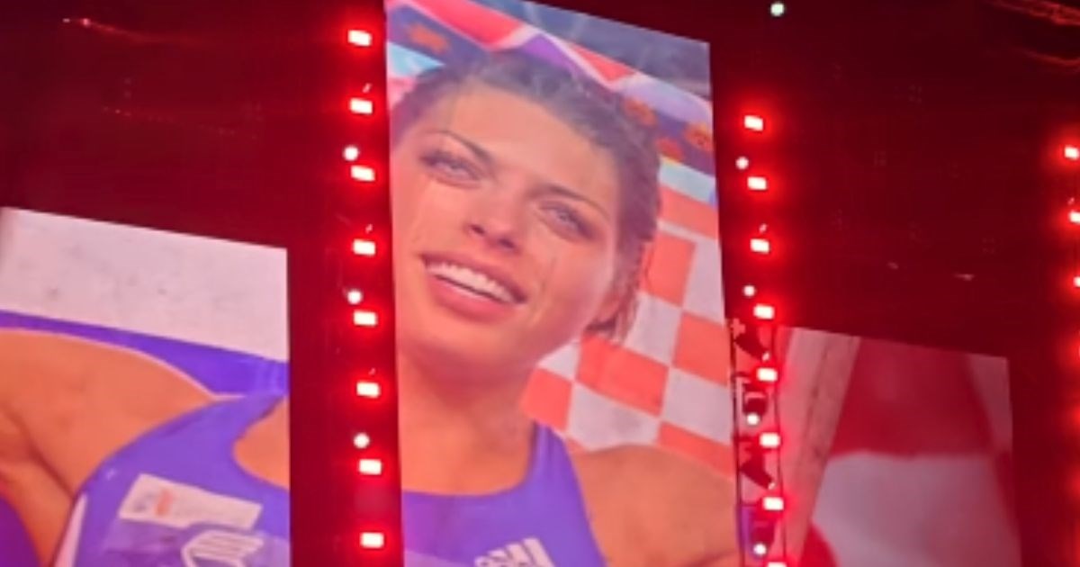 Fotografija Blanke Vlašić pojavila se na velikom ekranu tijekom Thompsonova koncerta