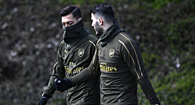 Özil se oglasio prvi put nakon napada noževima na Kolašinca i njega