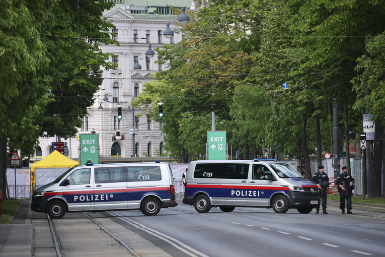 U Austriji uhićen 14-godišnjak. Pripremao teroristički napad, planirao ga prenositi