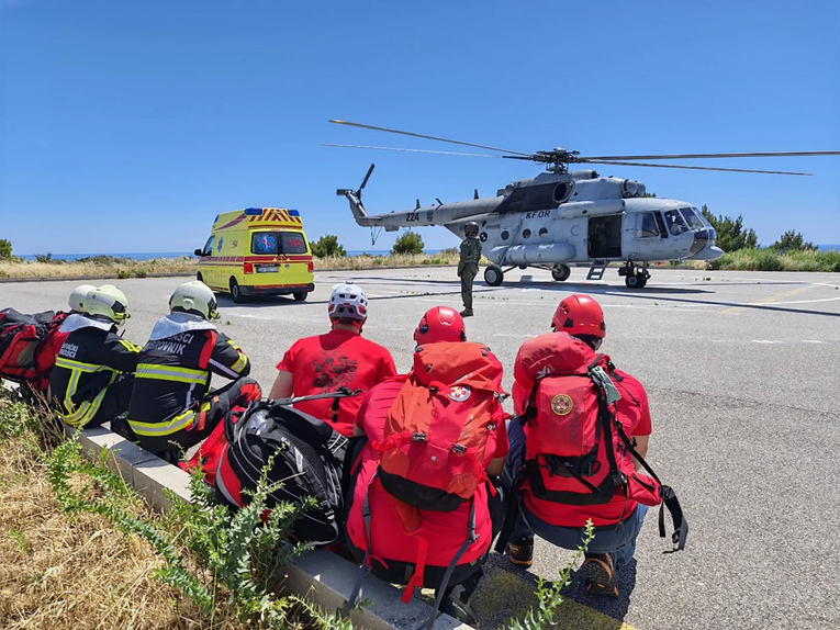 Muškarcu pozlilo na planini kod Dubrovnika. HGSS-ovci helikopterom stigli u pomoć
