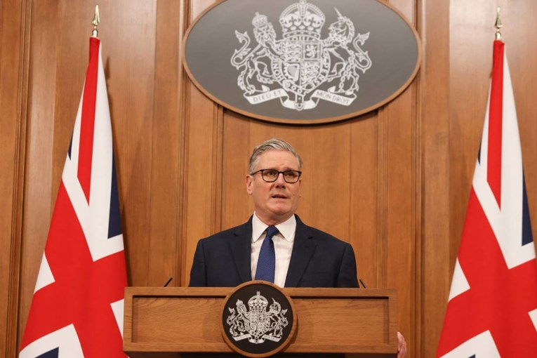 Starmer: UK planira usklađivanje s pravilima EU-a. Oporba: Izdaja Brexita