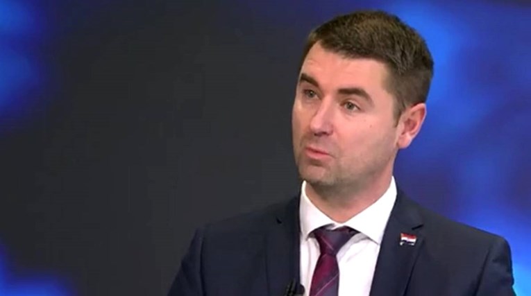 Padaju cijene goriva. Onaj Filipović: Nije pošteno ako sad trgovci ne spuste cijene