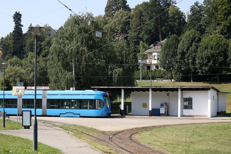 Na okretištu tramvaja u Zagrebu Sirijac je teško ozlijedio 55-godišnjaka