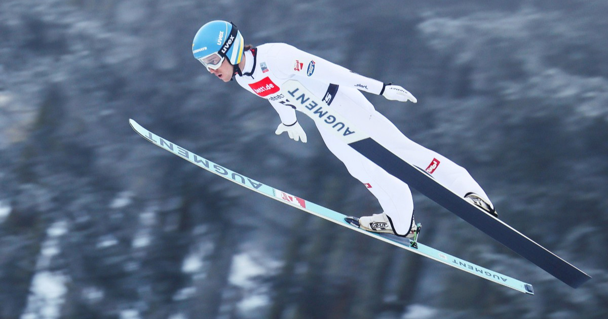 Skijaši skakači ubrizgavaju kiselinu u genitalije da bi mogli nositi veća odijela?