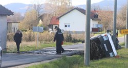Kod Draganića poginuli vozač kombija i putnik. Sletjeli su s ceste, nisu bili vezani