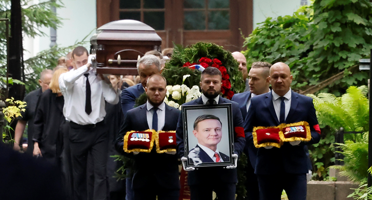 Padovi s prozora ili niz stube, utapanja, trovanja... Kako umiru članovi ruske elite?