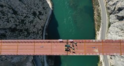 FOTO Ovako je izgledalo spajanje mosta u Omišu