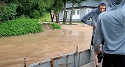 VIDEO Velike poplave na sjeveroistoku BiH, stotine kuća pod vodom