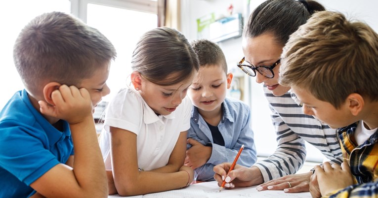 Učitelji upozoravaju: Ovu stvar roditelji nikada ne bi smjeli raditi svojoj djeci