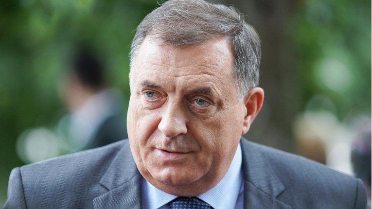 Dodik očekuje od Srbije da automatski odobri državljanstvo građanima Republike Srpske